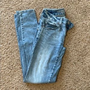 American Eagle skinny jeans. Size 00